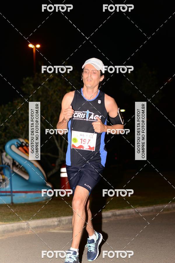 Buy your photos of the eventMarines Night Run on Fotop