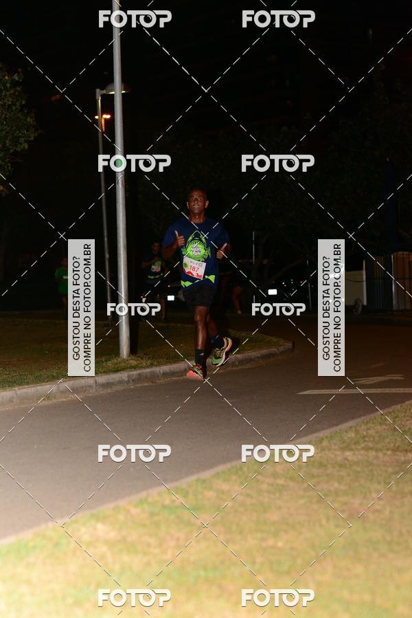 Buy your photos of the eventMarines Night Run on Fotop