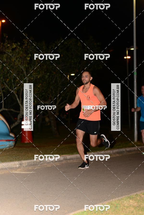 Buy your photos of the eventMarines Night Run on Fotop