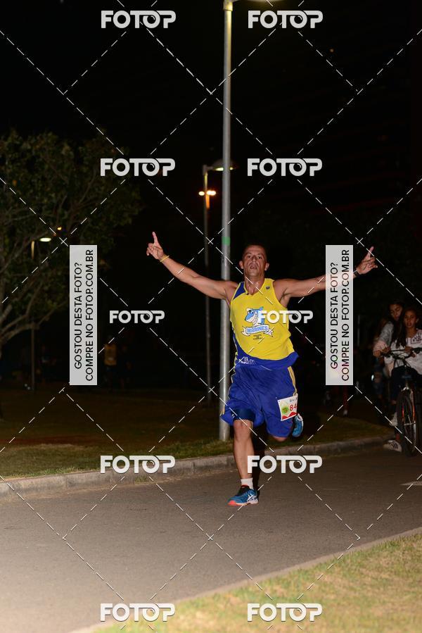 Buy your photos of the eventMarines Night Run on Fotop