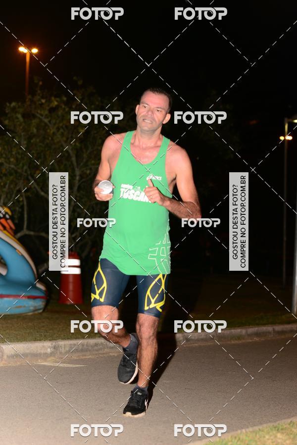 Buy your photos of the eventMarines Night Run on Fotop