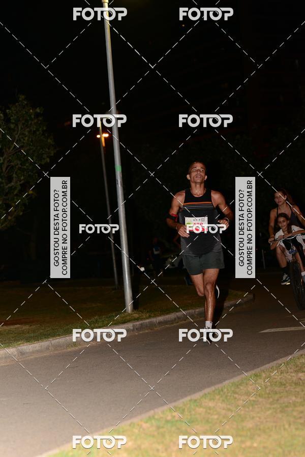 Buy your photos of the eventMarines Night Run on Fotop