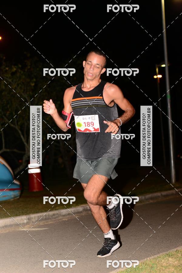 Buy your photos of the eventMarines Night Run on Fotop