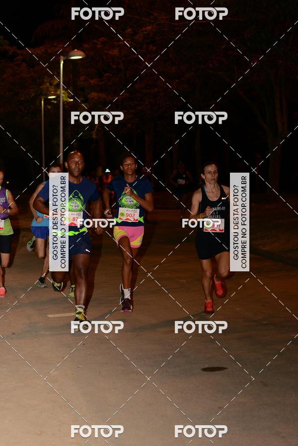 Buy your photos of the eventMarines Night Run on Fotop