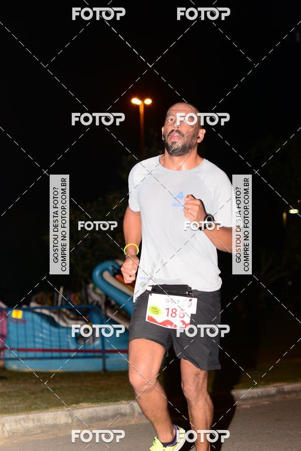 Buy your photos of the eventMarines Night Run on Fotop