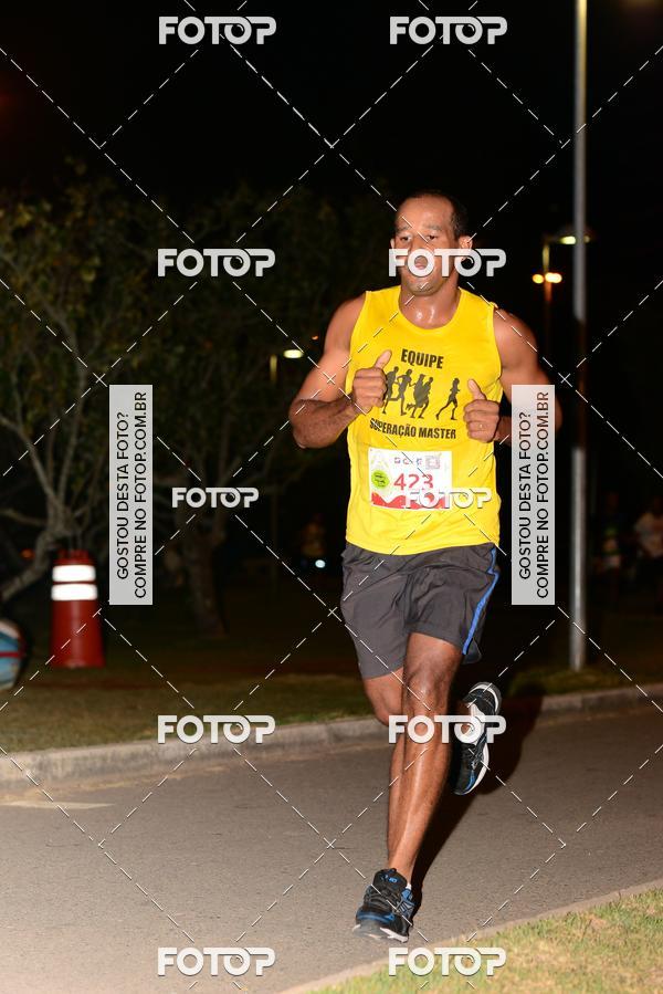 Buy your photos of the eventMarines Night Run on Fotop