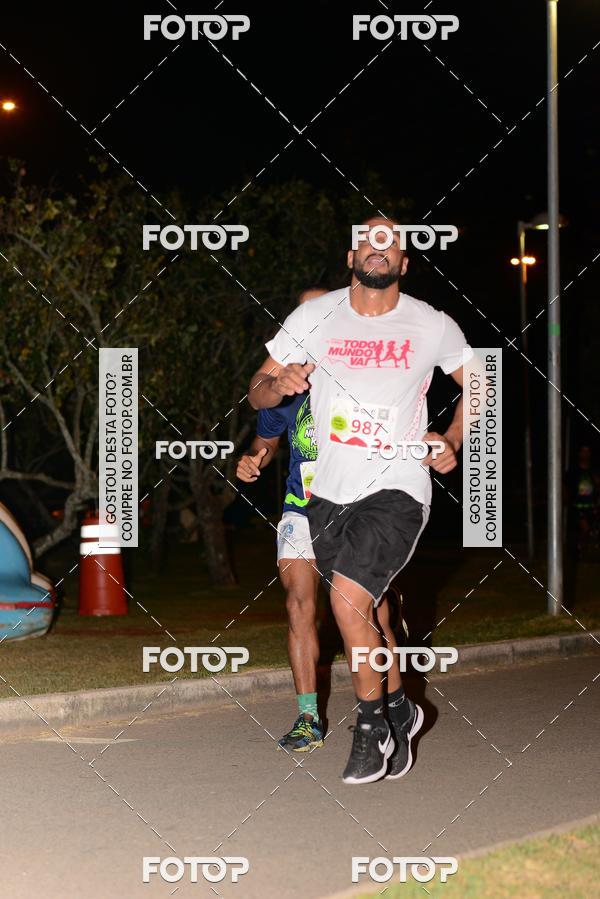 Buy your photos of the eventMarines Night Run on Fotop