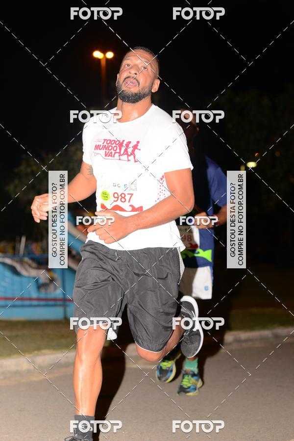 Buy your photos of the eventMarines Night Run on Fotop