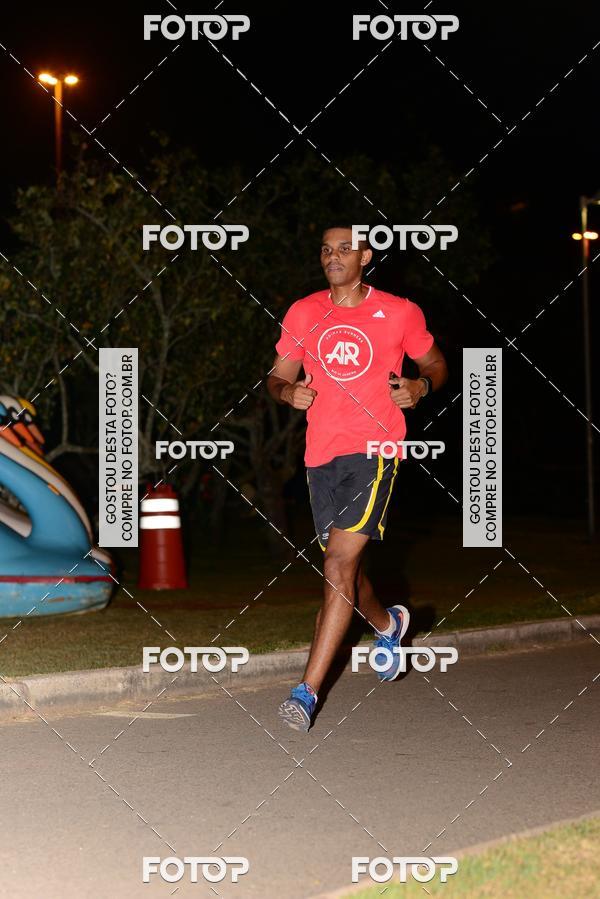 Buy your photos of the eventMarines Night Run on Fotop