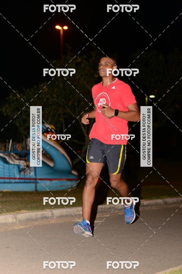 Buy your photos of the eventMarines Night Run on Fotop