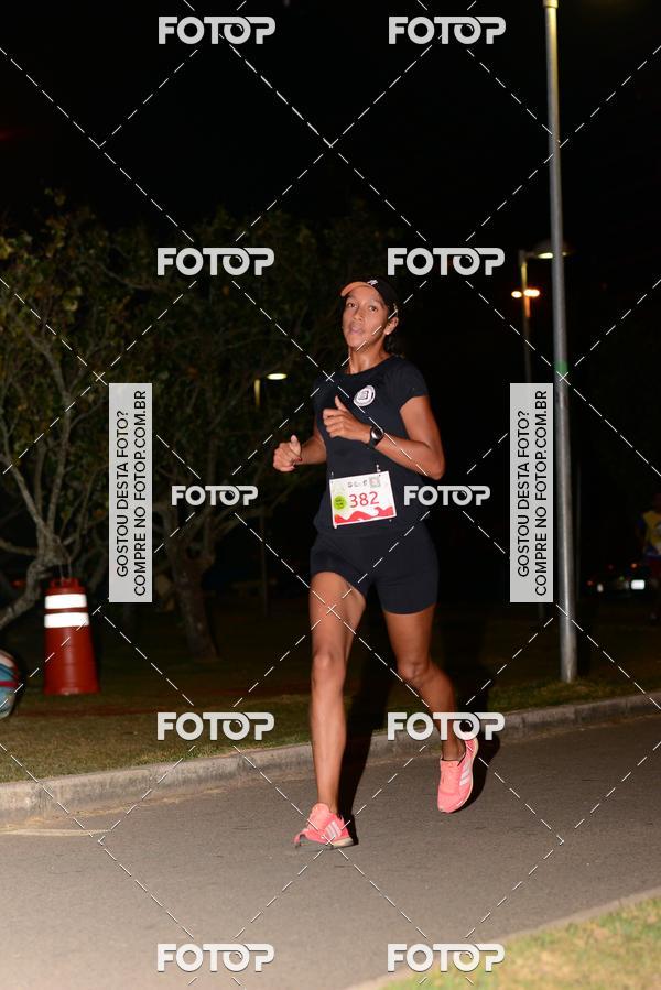 Buy your photos of the eventMarines Night Run on Fotop