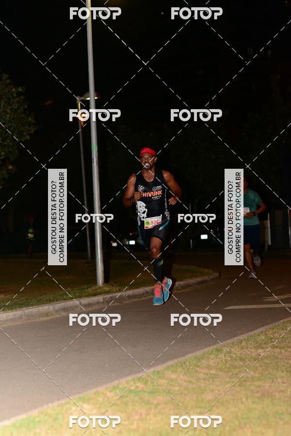 Buy your photos of the eventMarines Night Run on Fotop