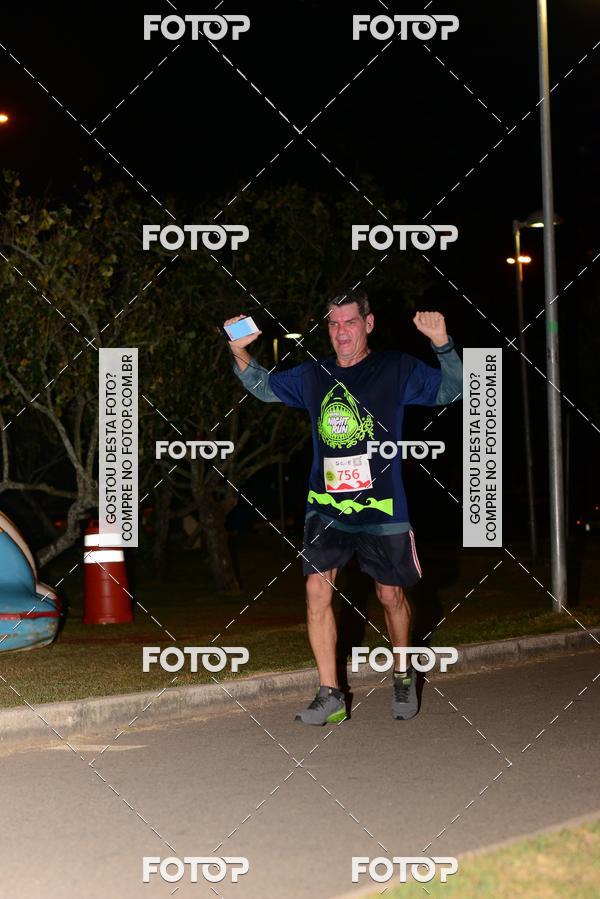 Buy your photos of the eventMarines Night Run on Fotop