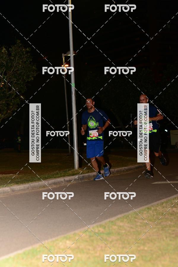 Buy your photos of the eventMarines Night Run on Fotop