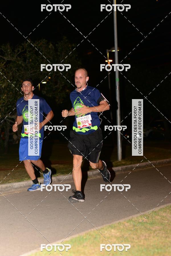 Buy your photos of the eventMarines Night Run on Fotop