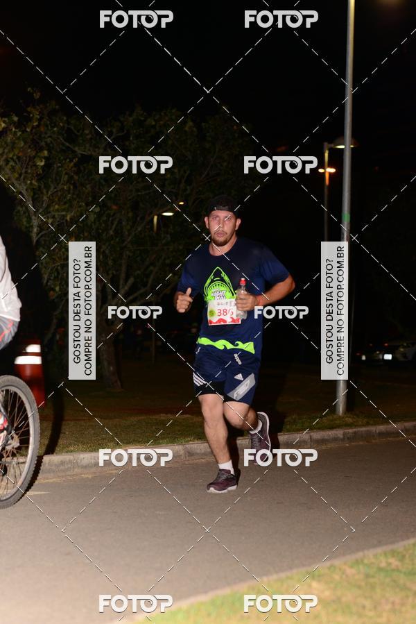 Buy your photos of the eventMarines Night Run on Fotop