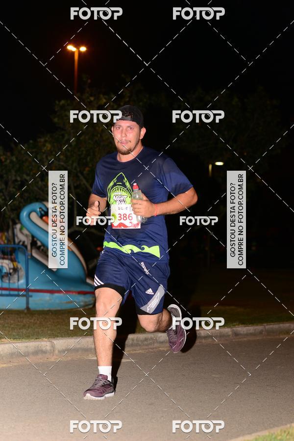 Buy your photos of the eventMarines Night Run on Fotop