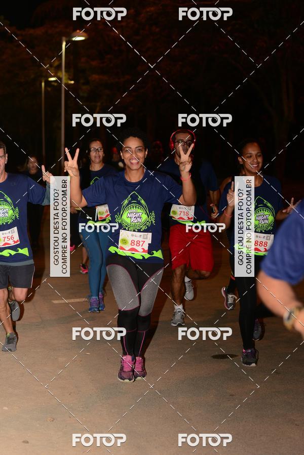 Buy your photos of the eventMarines Night Run on Fotop