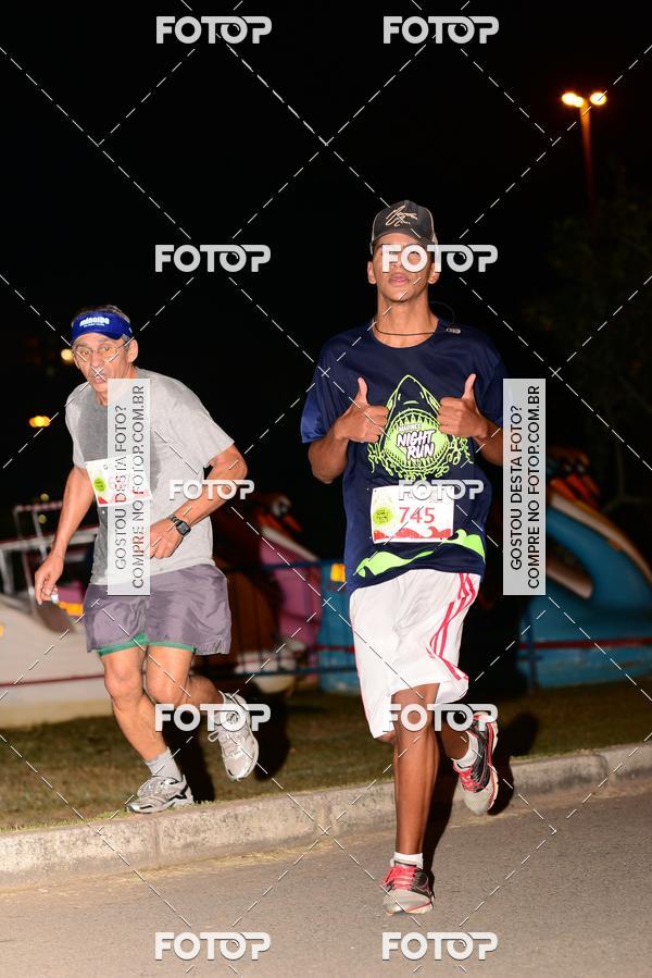 Buy your photos of the eventMarines Night Run on Fotop
