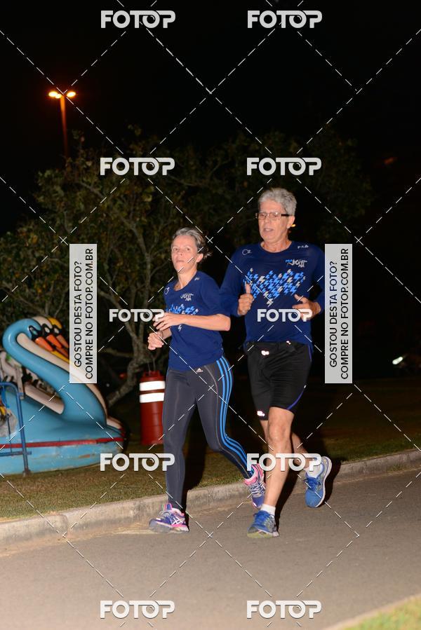 Buy your photos of the eventMarines Night Run on Fotop