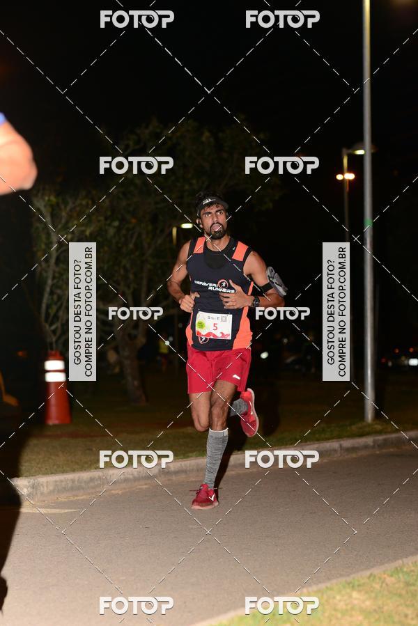 Buy your photos of the eventMarines Night Run on Fotop
