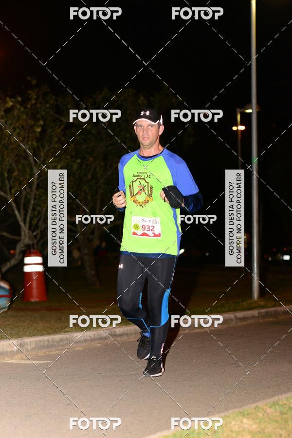 Buy your photos of the eventMarines Night Run on Fotop
