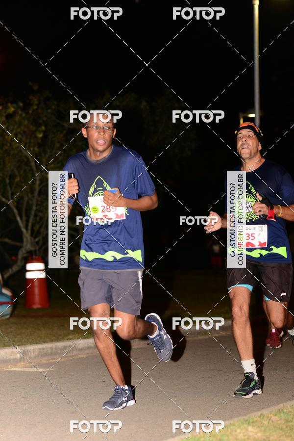 Buy your photos of the eventMarines Night Run on Fotop