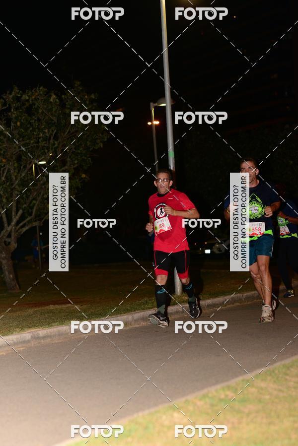 Buy your photos of the eventMarines Night Run on Fotop