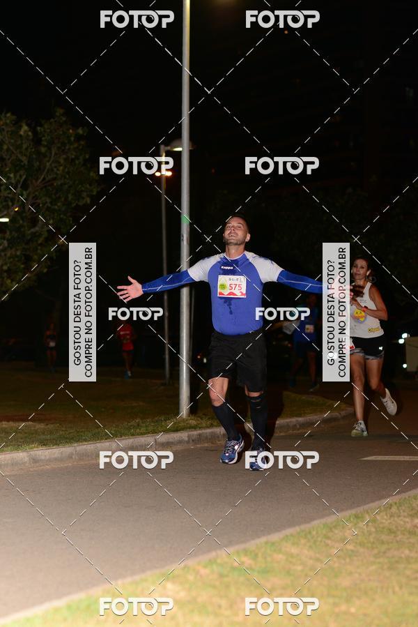 Buy your photos of the eventMarines Night Run on Fotop
