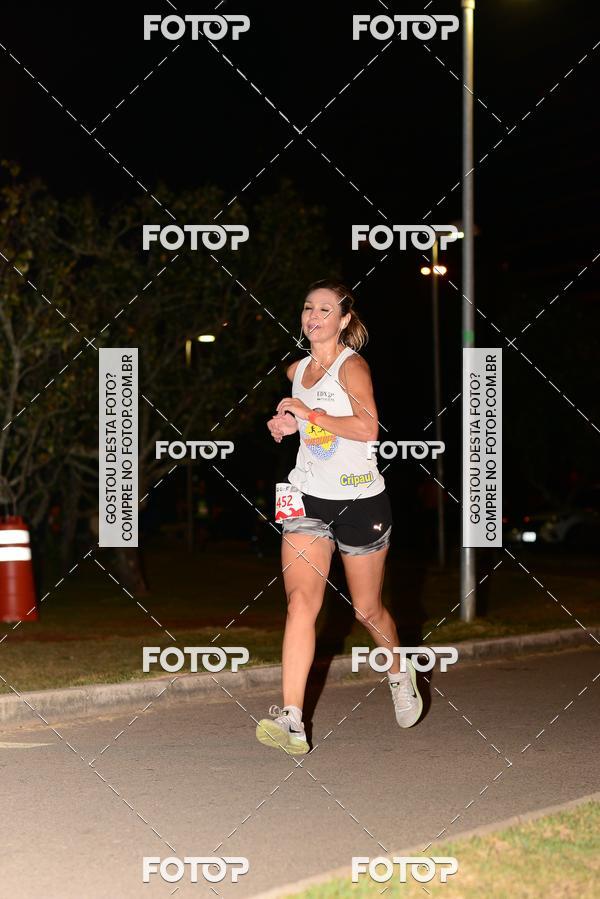 Buy your photos of the eventMarines Night Run on Fotop