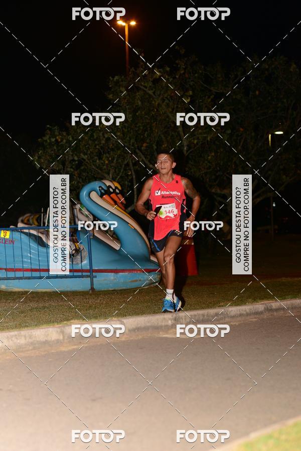 Buy your photos of the eventMarines Night Run on Fotop