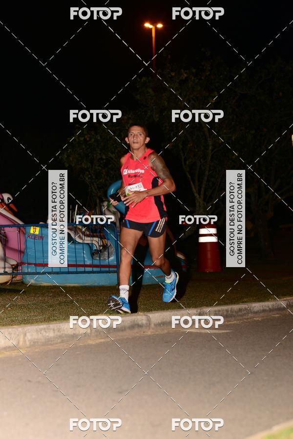 Buy your photos of the eventMarines Night Run on Fotop