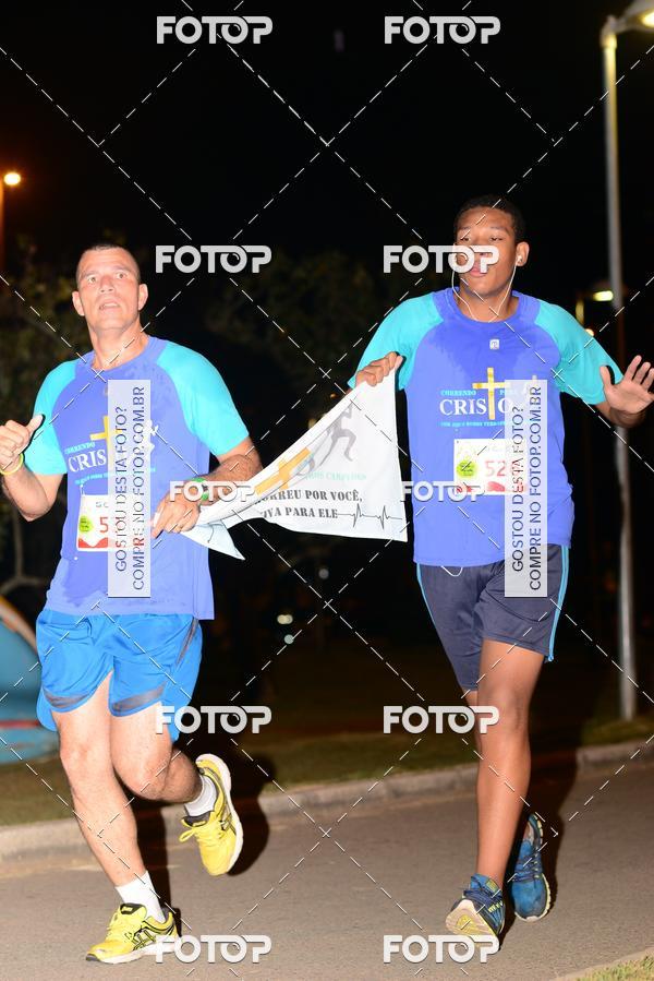 Buy your photos of the eventMarines Night Run on Fotop