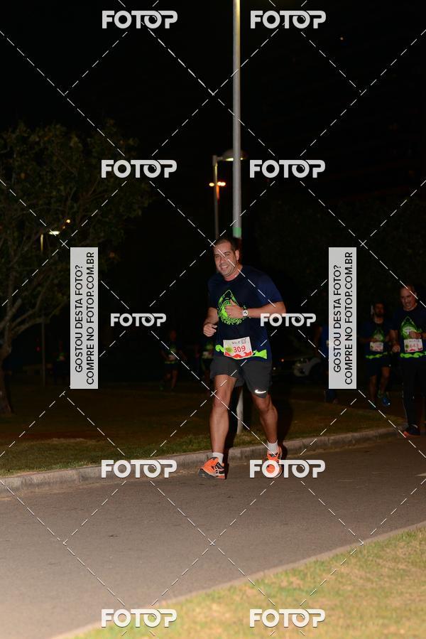 Buy your photos of the eventMarines Night Run on Fotop