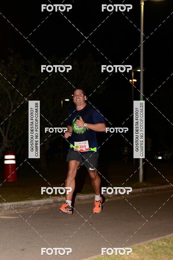Buy your photos of the eventMarines Night Run on Fotop