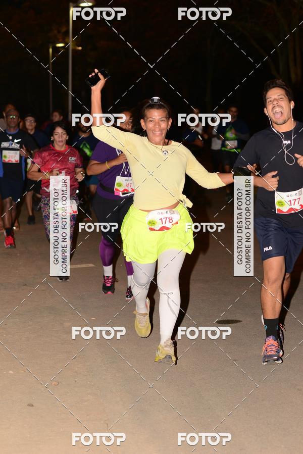 Buy your photos of the eventMarines Night Run on Fotop