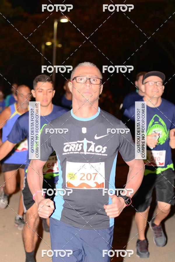 Buy your photos of the eventMarines Night Run on Fotop