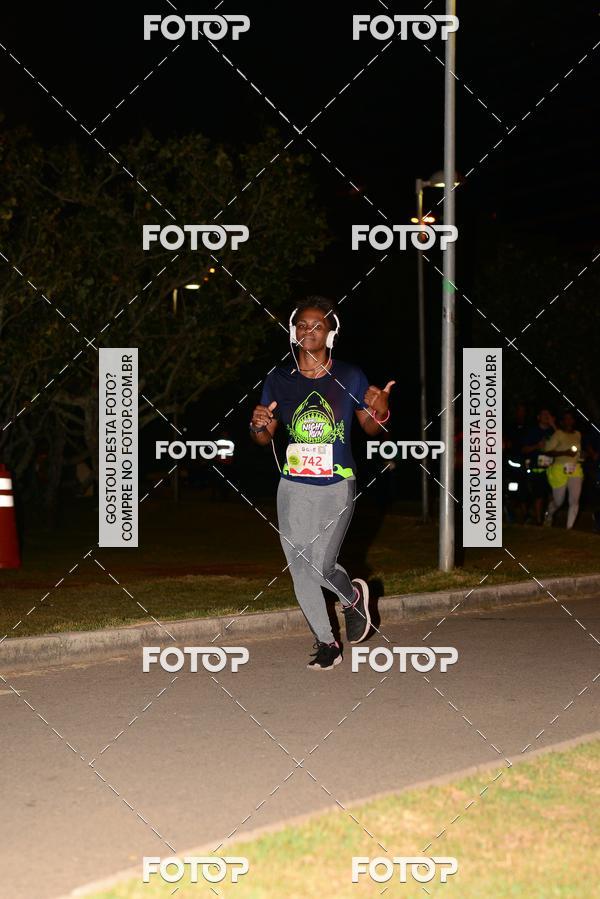 Buy your photos of the eventMarines Night Run on Fotop