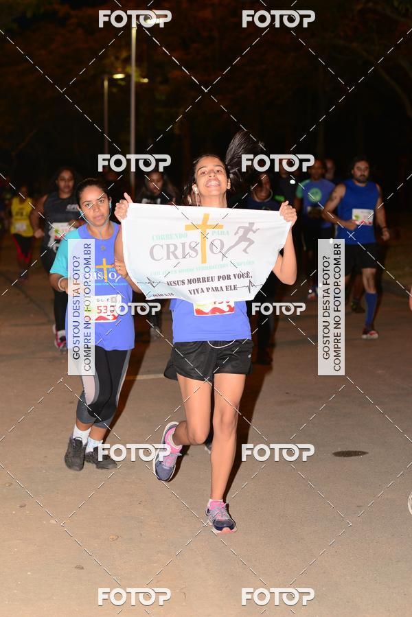 Buy your photos of the eventMarines Night Run on Fotop