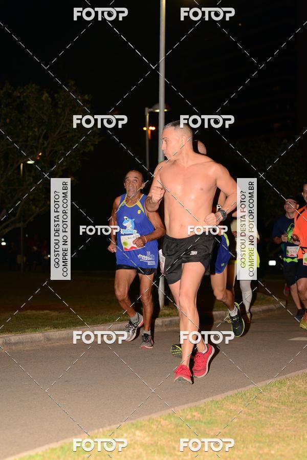 Buy your photos of the eventMarines Night Run on Fotop