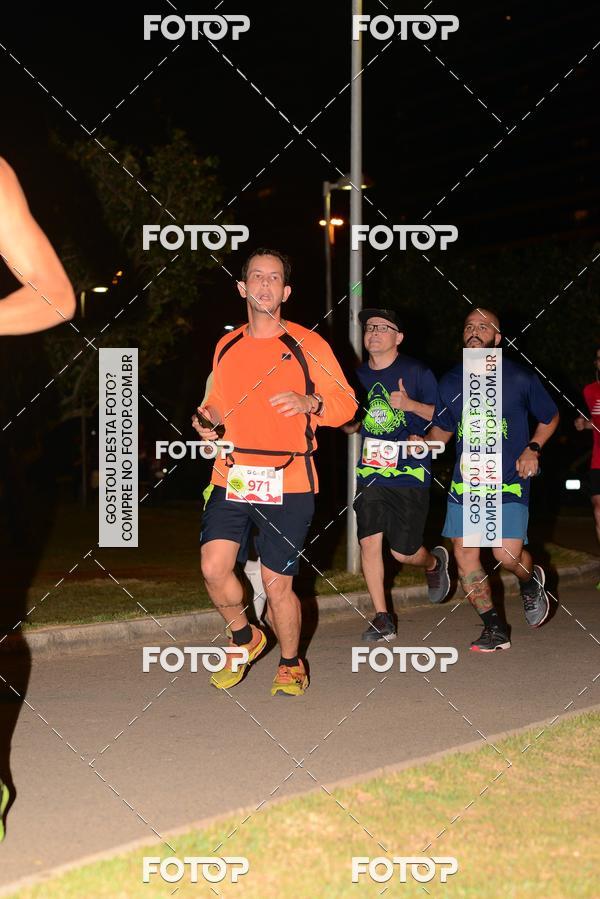 Buy your photos of the eventMarines Night Run on Fotop