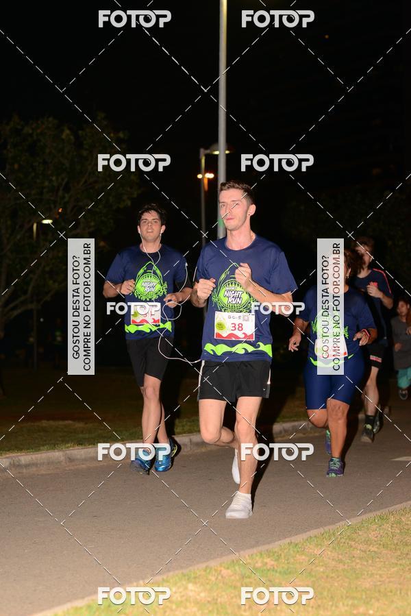 Buy your photos of the eventMarines Night Run on Fotop