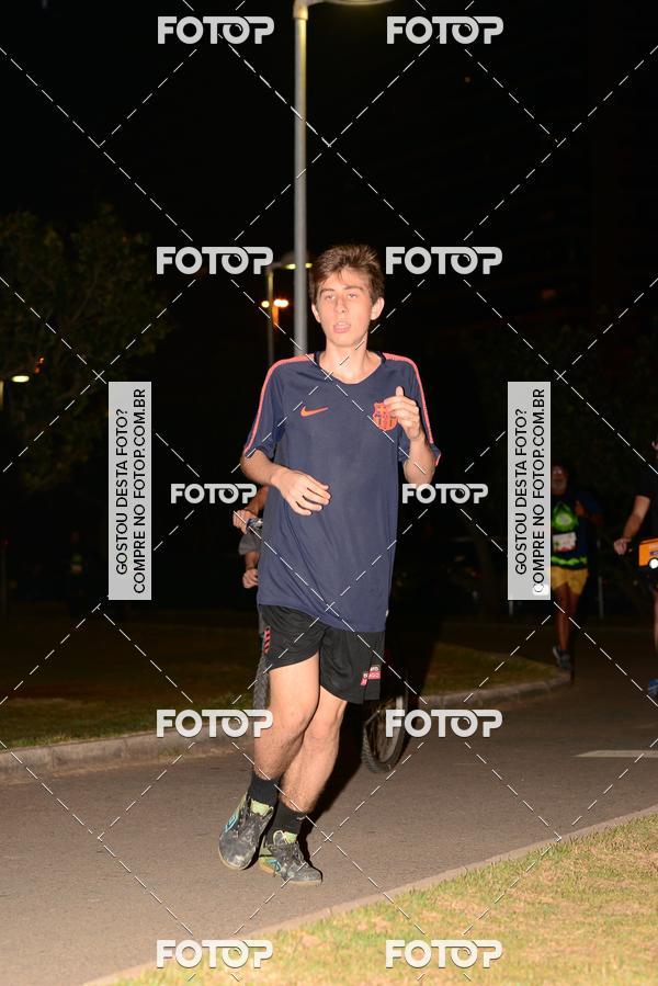 Buy your photos of the eventMarines Night Run on Fotop