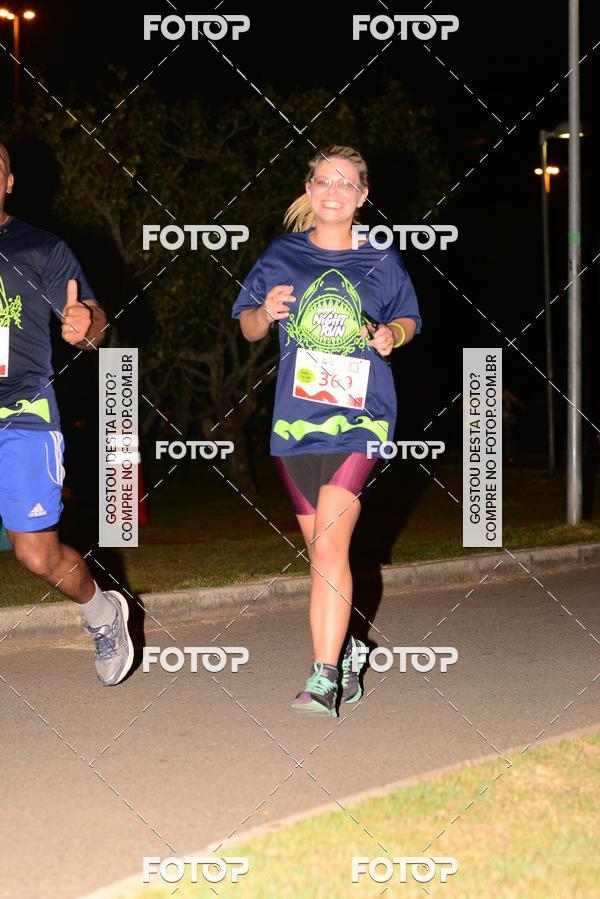 Buy your photos of the eventMarines Night Run on Fotop