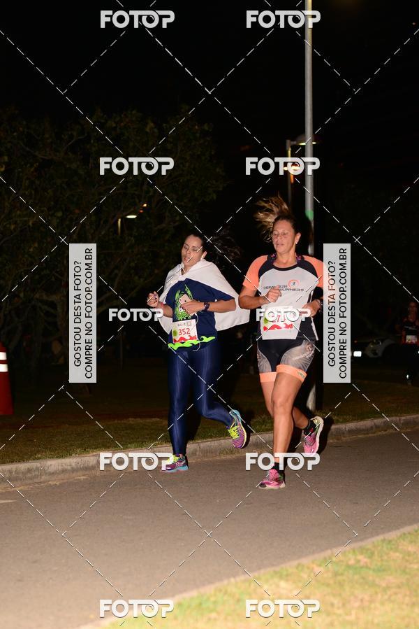 Buy your photos of the eventMarines Night Run on Fotop