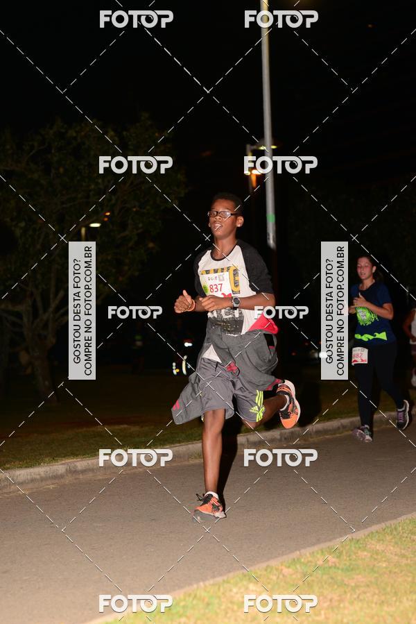 Buy your photos of the eventMarines Night Run on Fotop