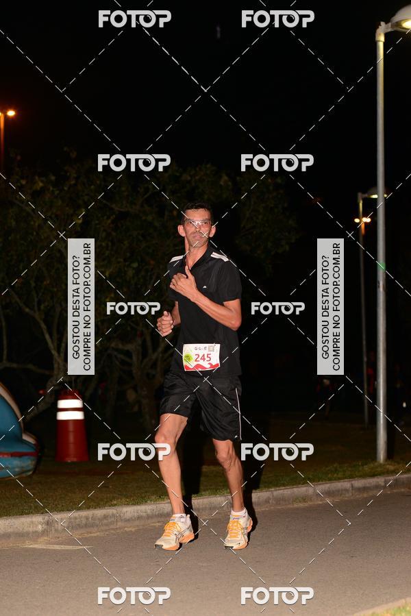 Buy your photos of the eventMarines Night Run on Fotop