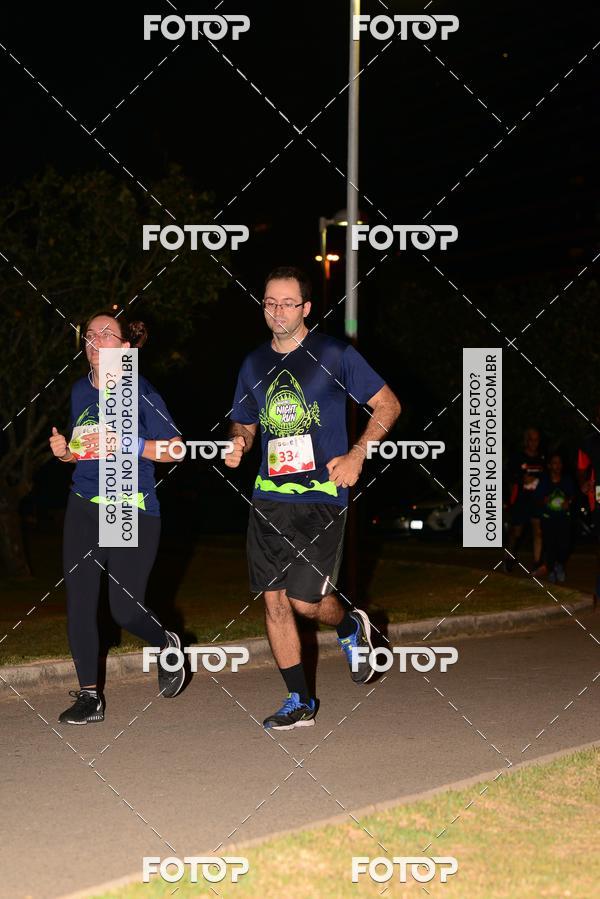 Buy your photos of the eventMarines Night Run on Fotop