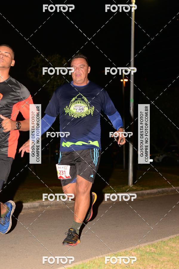 Buy your photos of the eventMarines Night Run on Fotop