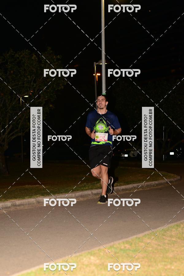 Buy your photos of the eventMarines Night Run on Fotop